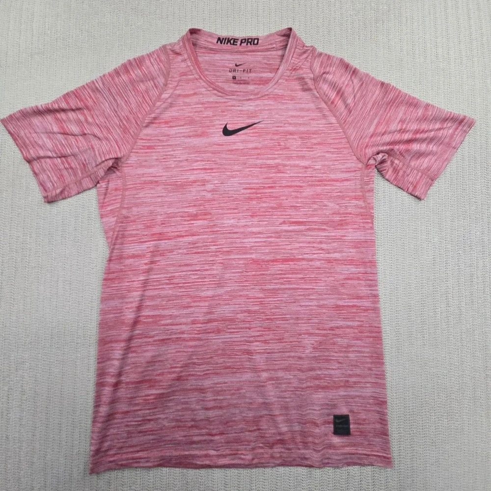 Nike Pro Training Shirt Mens Medium Red Pink Dri-FIT Short Sleeve Athletic Top
